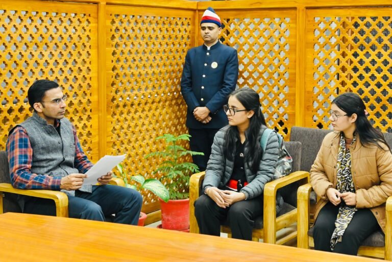 WhatsApp Image 2025-11-18 at 18.04.17_1331fadb